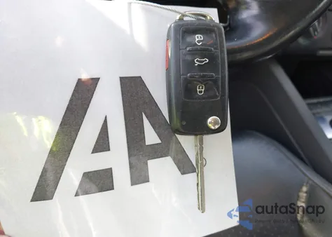 2013 Volkswagen Jetta 2.0L Tdi from USA, damaged, VIN 3VWLL7AJXDM244453